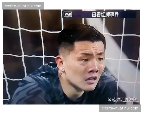 韩鹏门将轮换决策引争议，王大雷复出稳定泰山后防指挥体系